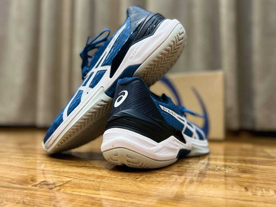 Asics Sky Elite волейбольные кроссовки РАЗМЕР 39,40