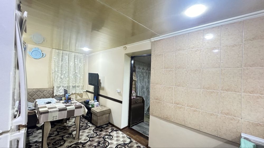 продаётся участок 7 соток Юкоричирчикский район посёлок Янгибазар