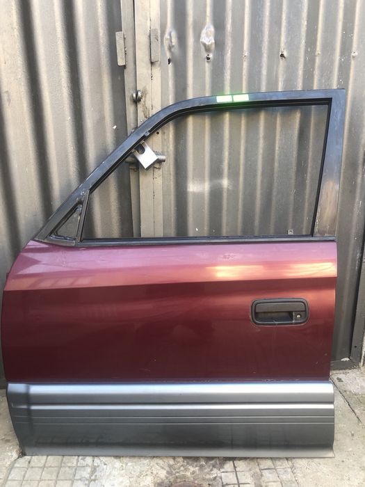 Предна лява врата за Тойота Ланд Крузер J90 // land cruiser J90 96-00г