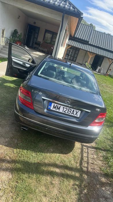 MERCEDES-BENZ C-Class 2010 — imagine 3