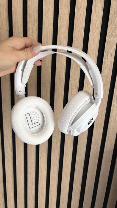 Слушалки Steelseries arctis nova 5
