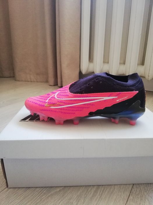 Продам бутцы детские Nike