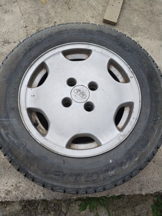 Продам зимний комплект шин