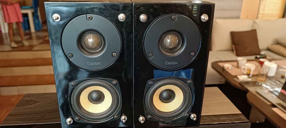 Dantax/Дантакс център и сараунд колони + Onkyo TX-NR709