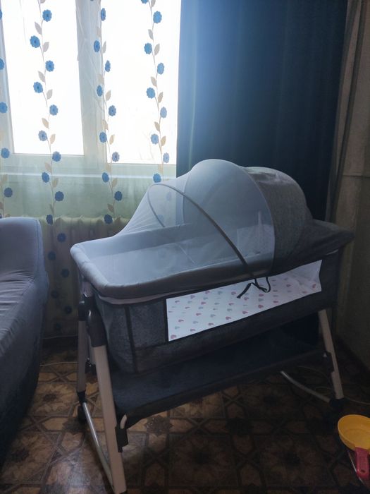Продам кроватка-манеж