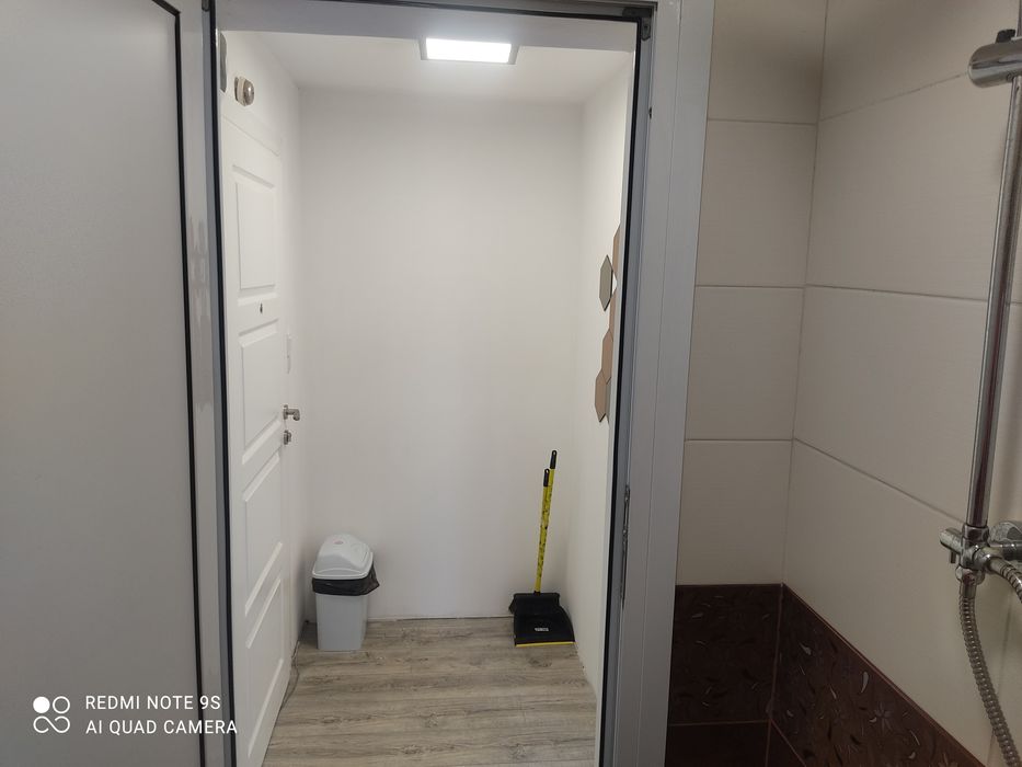 Студио за нощувки с парко място в град Бургас във Възраждане