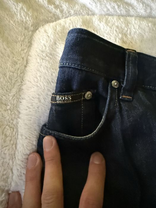 Blugi Boss Hugo Boss – Originali – Stare foarte bună