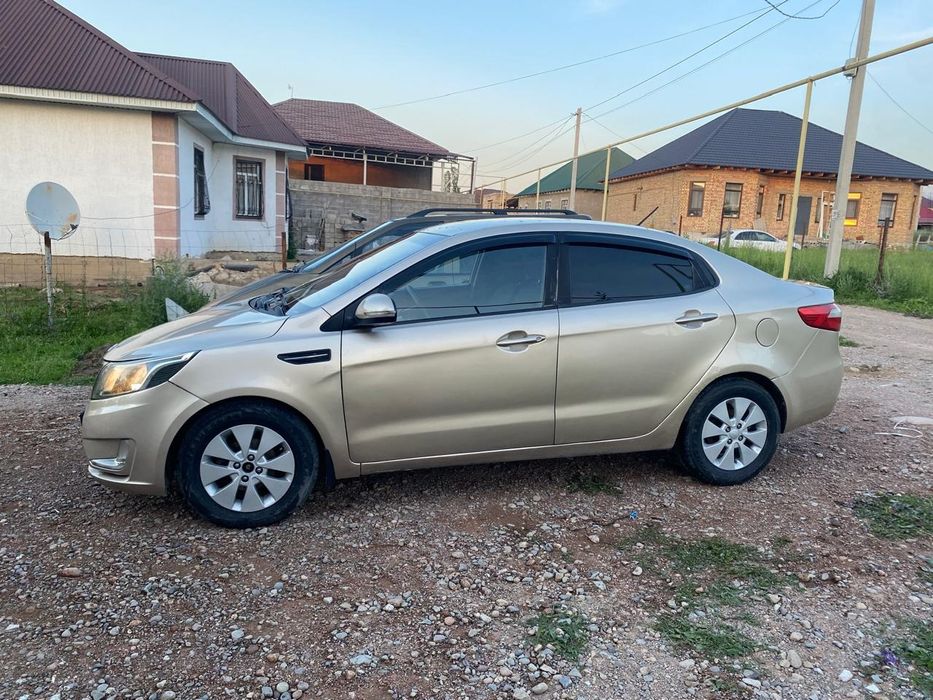 Kia Rio 2011 года