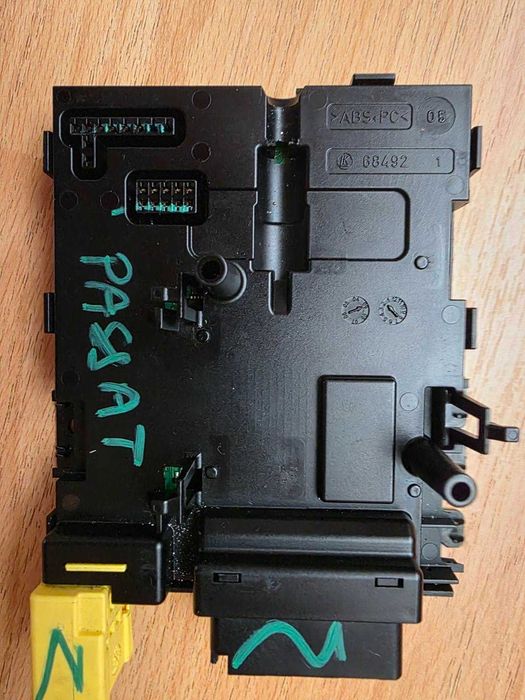 Модул за хидравлика Passat B6, 12 бутонен