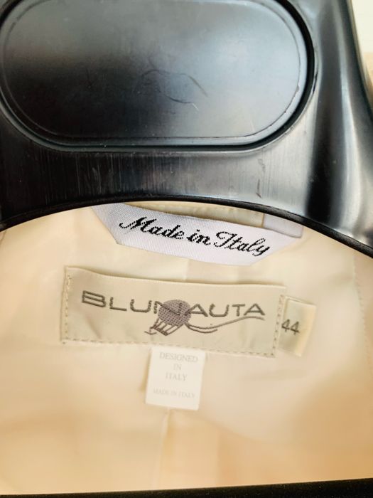 Пальто демисезон легкое