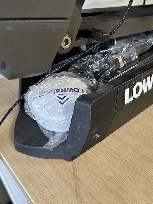 Vand/Schimb Motor Electric GPS Lowrance GHOST Bucuresti Sectorul 4 • OLX.ro