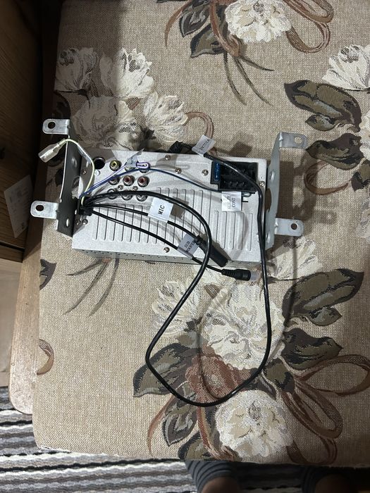 Мултимедия за кола Kenwood