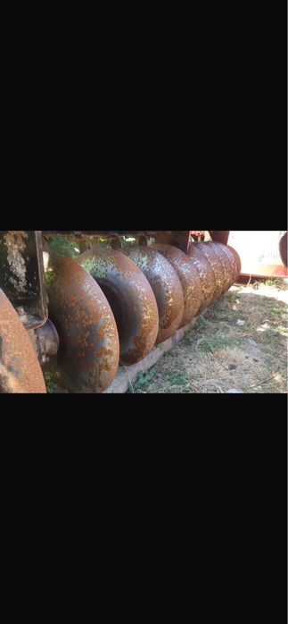 Disc agricol in V