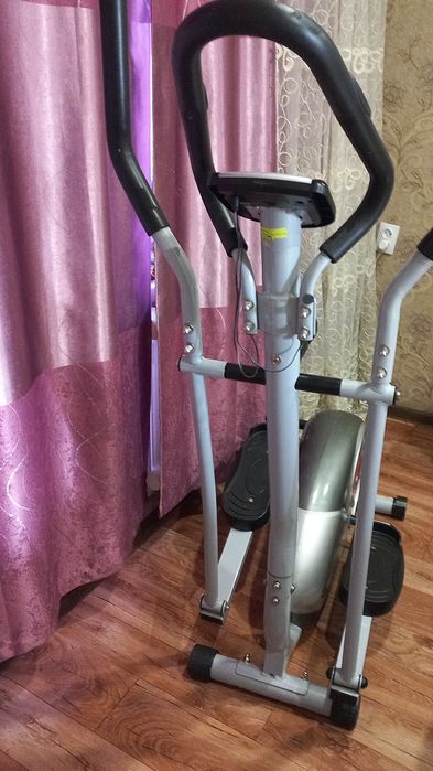 Тренажёр эллиптический