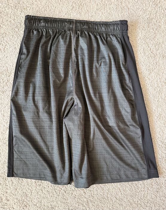 Uder Armour и Nike  къси панталони