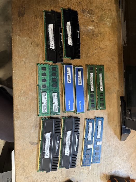 LOT 4 Pc-uri i5 4570 | 70GB DDR3 | HDD 500GB | SSD 120gb