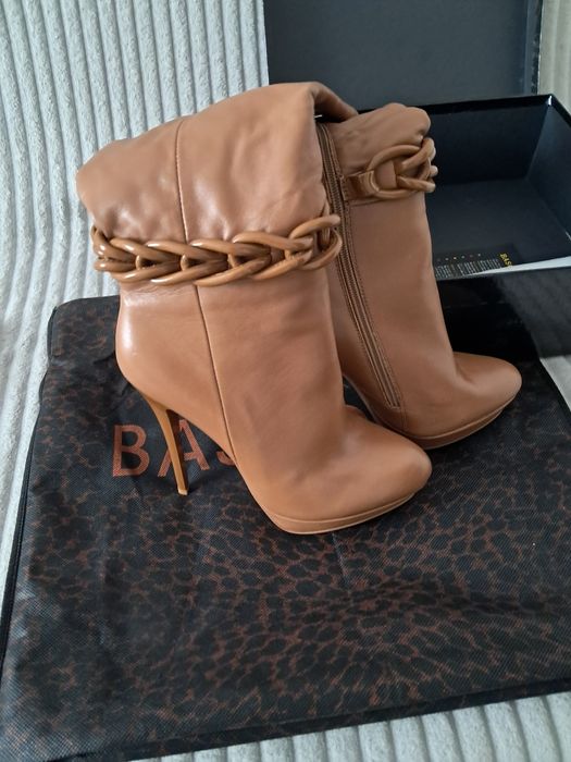 Продаются сапоги