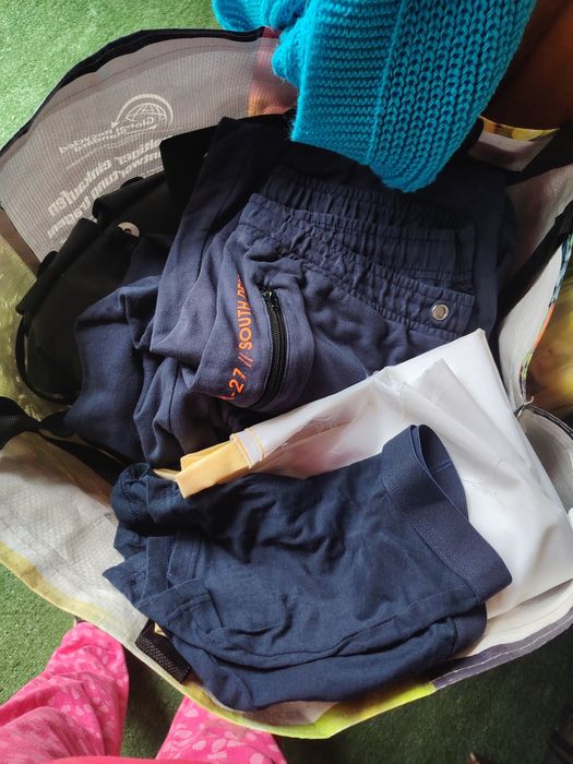 Lot haine 25 de bucăți mixate dama și barbat