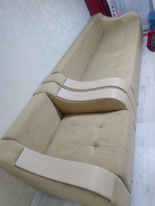 Продам диван с креслами раздвижной