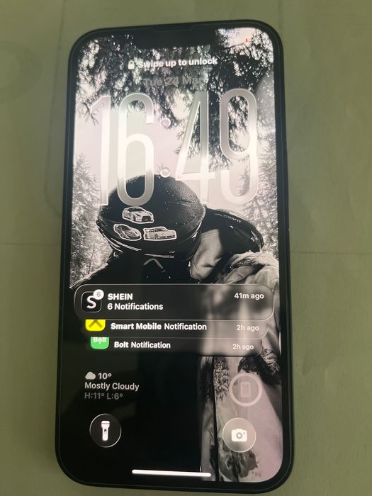 iPhone 14 , negru, in cutie