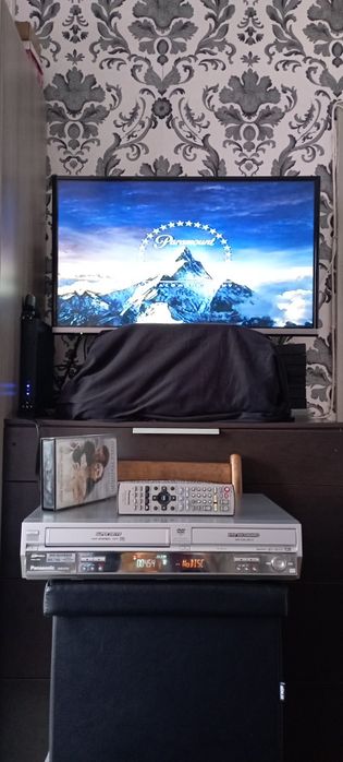 Panasonic VHS-DMR E75V DVD Записвачка!
