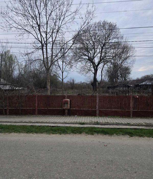 Teren intravilan de vânzare – 2700 mp ideal investiție sau construcție