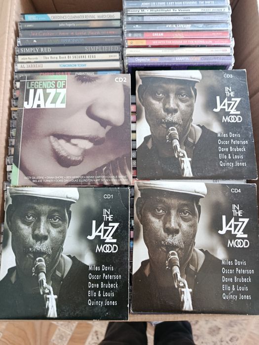 Продам компакт-диски