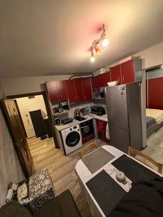 Дава се под наем Двустаен апартамент в Варна, Възраждане 4 - 67 кв.м за 448.8 € - Снимка #1