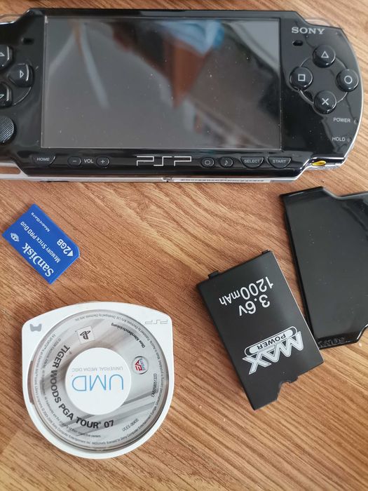 Игра Psp 2004 черна