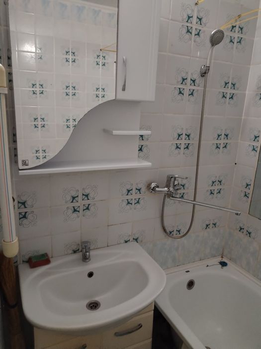 Сдам 2 комнатную квартиру