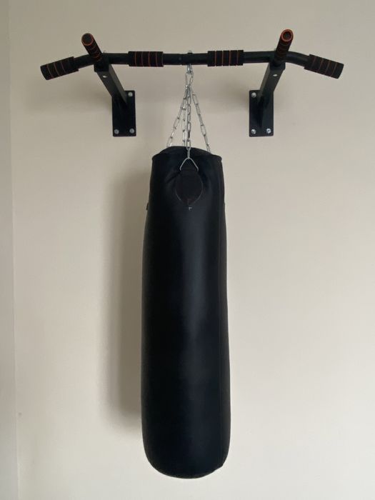 Боксёрская груша,турник