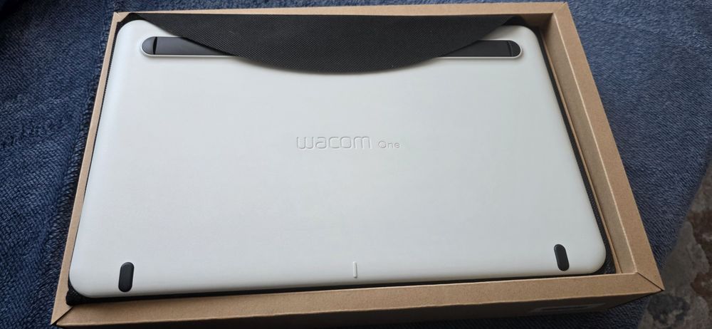 Vand tableta grafica Wacom One Creative Pen Display