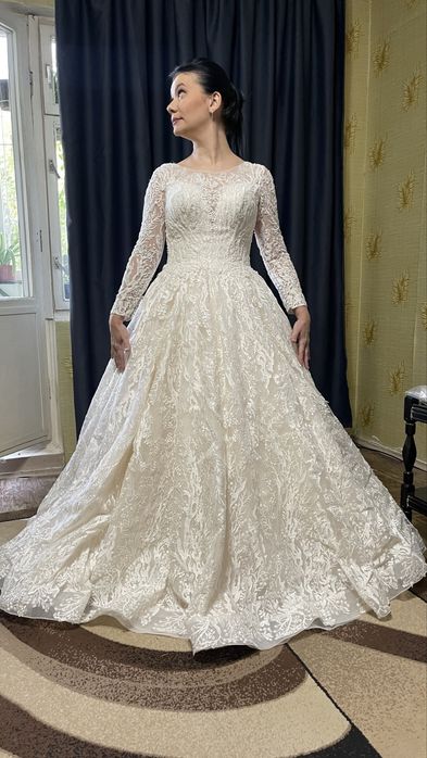 Продаются новые свадебные платья