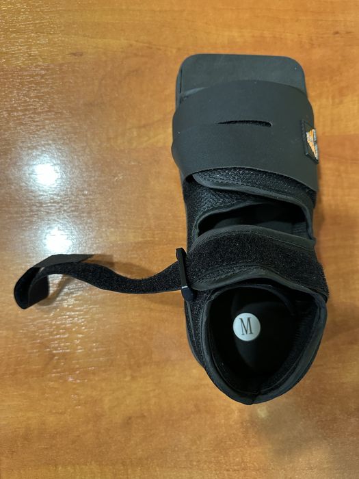 Orteza cu descarcare calcaneana tip pantof marimea M (40-41-42) - pretul este pentru doua bucati!
