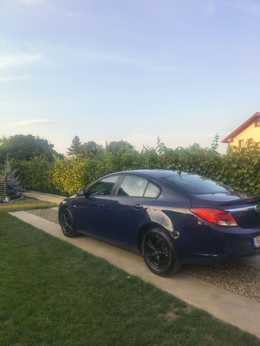 Opel Insignia 1,6 benzina