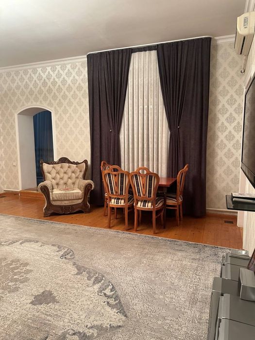 Продаётся участок 4 сот 4 комнаты Мирзо-Улугбекский район ул М. Ганди