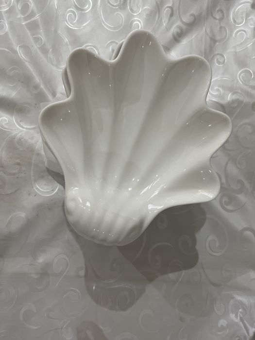 Продам подтарельник и кольцо сервировочное