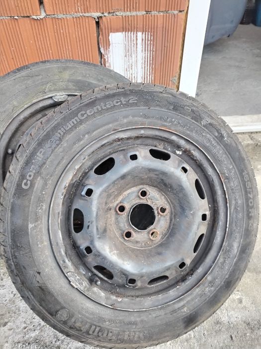 165/70 r14 Continental