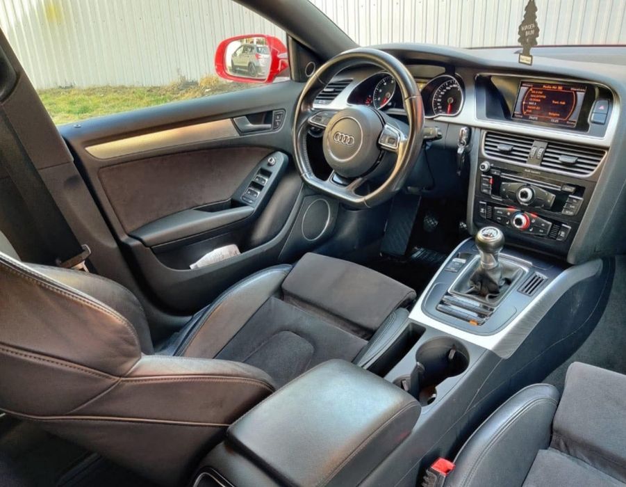 Vând audi a5 1,8 benzină tfsi sportback facelift.. nr. 0757772921  preț 9500 € usor negociabil
