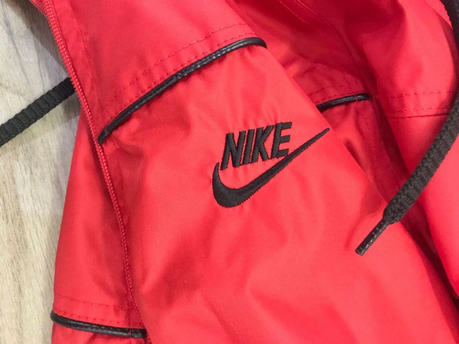 NIKE - Дамско Шушляково яке