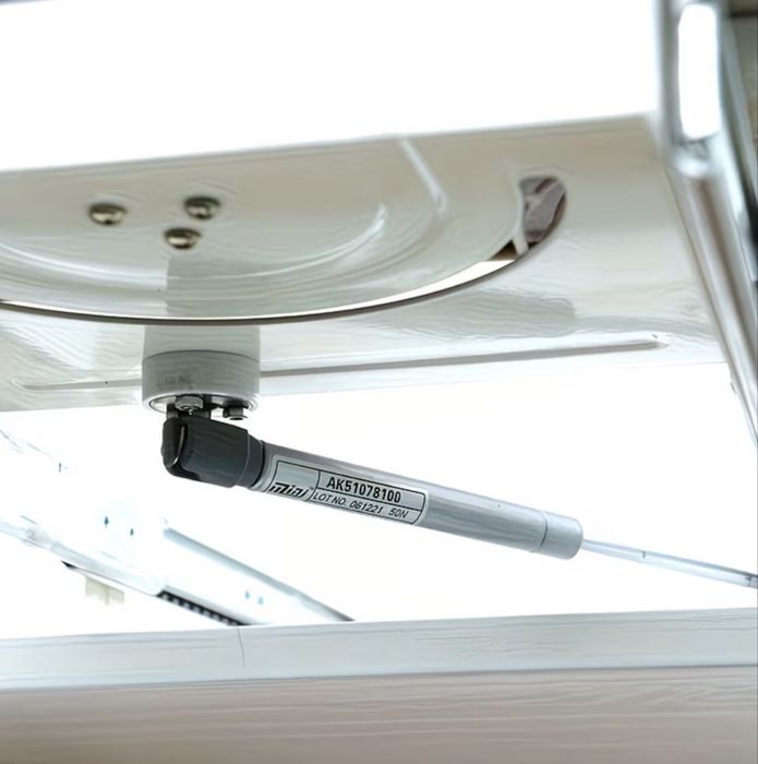 Сгъваема и компактна гладачна дъска на релси