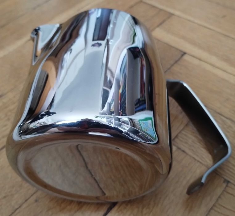 Кана за разпенване на мляко от масивна неръждаема стомана. 500 мл.