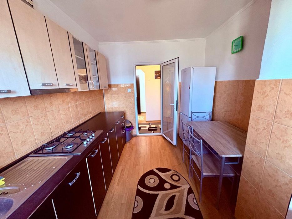 Inchiriez apartament 2 camere!