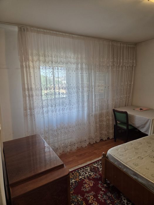 Inchiriez garsoniera Lăpuș Arges