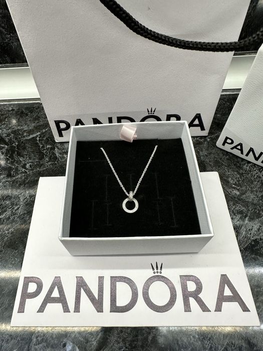 Колие Пандора