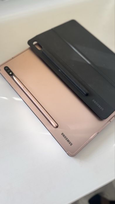 Продаю планшет Galaxy Tab S7