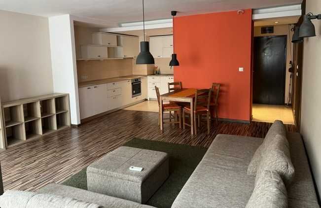 2-стаен апартамент под наем в кв. Редута