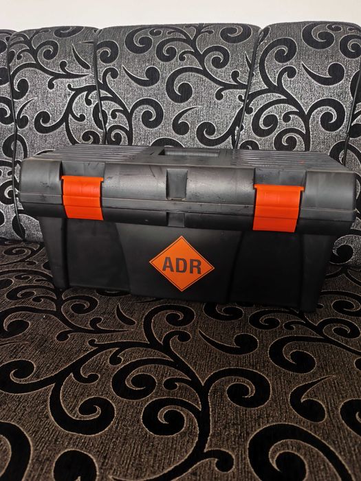 ADR куфар (чисто нов)