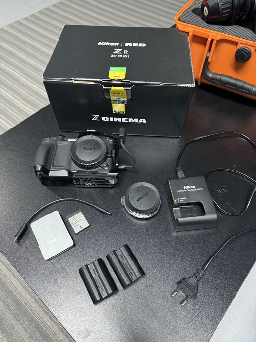 Nikon ZR + клетка small rig