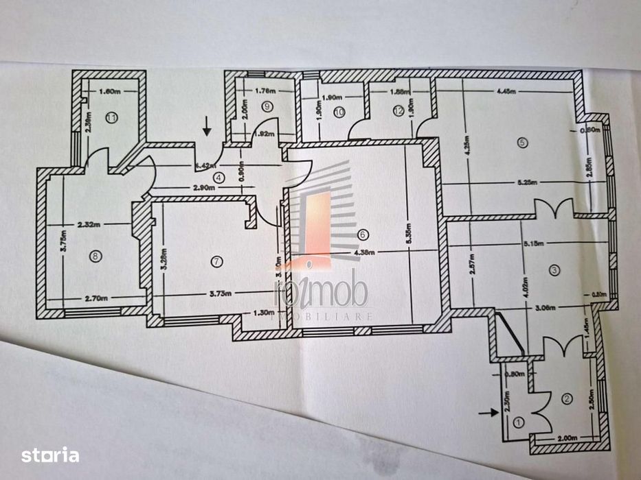 Apartament 3 camere in vila, etajul 1S+P+1+M, zona Stefan cel Mare